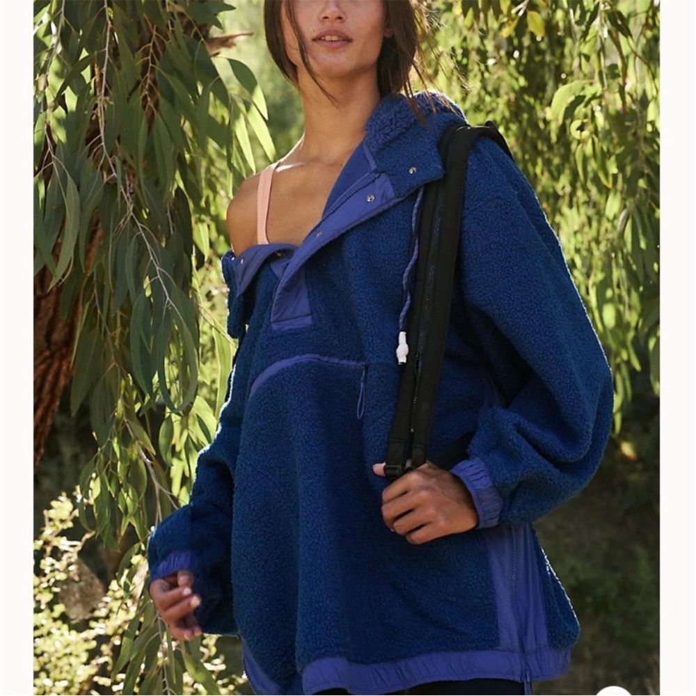 Free People Movement Fuzzy Was She Fleece Pullover - NWT